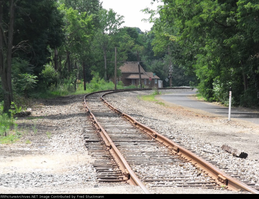 West from Chestnut St.