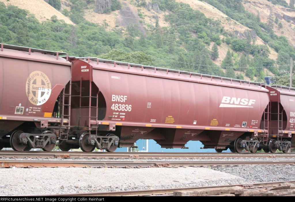 BNSF 483836