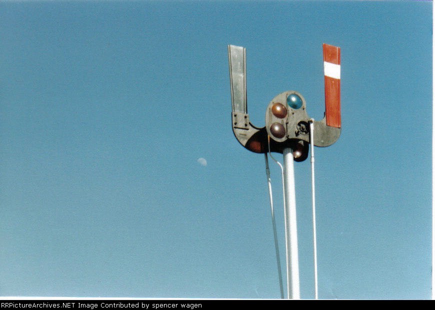 The moon & a semaphore