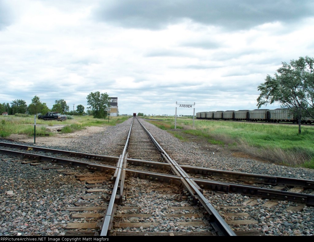 Southbound "Ardoch".  BNSF Glasston Sub.