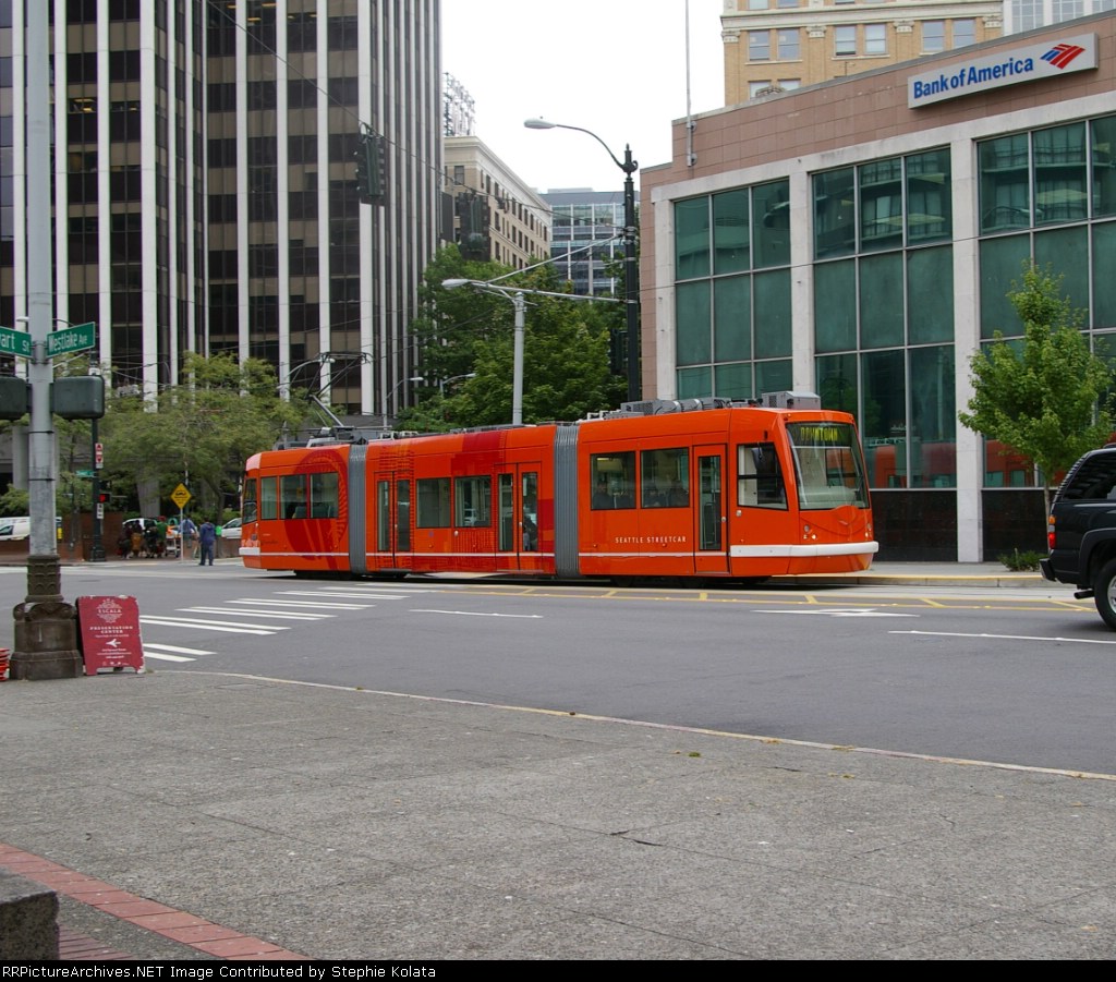 SDRX 302 ENTER PACIFIC PLACE STATION