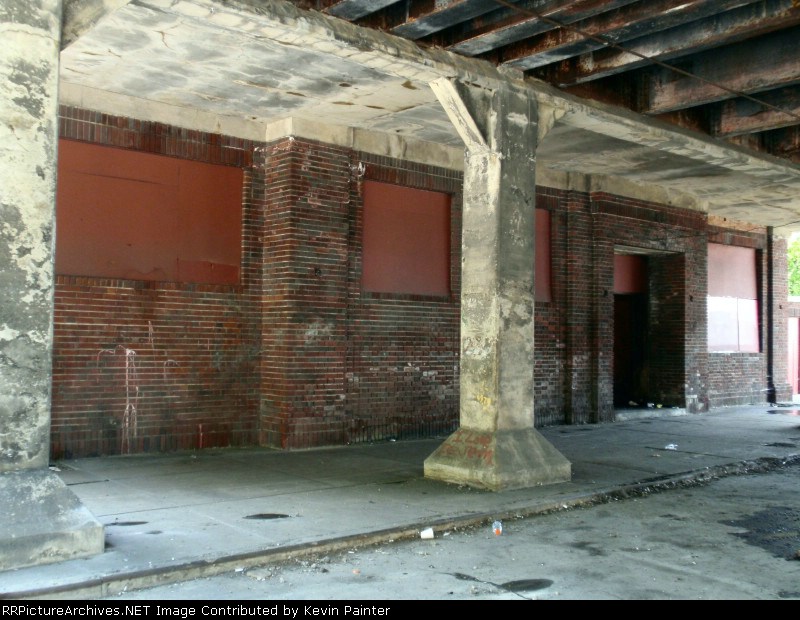 Lehigh Valley station entrance