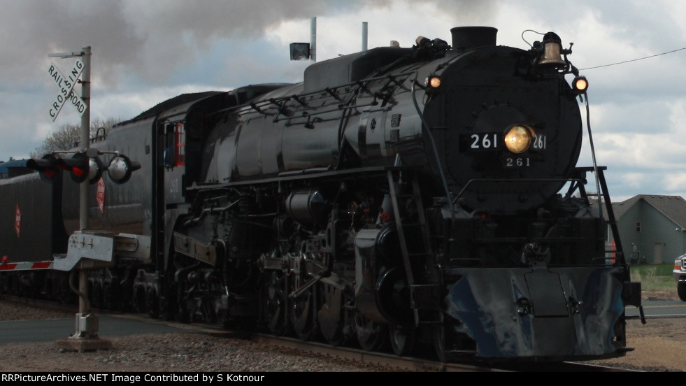 Milwaukee Road 261 at Isanti MN headed to Duluth MN May 1112, 2013