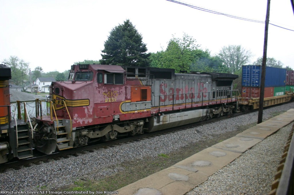 BNSF 895