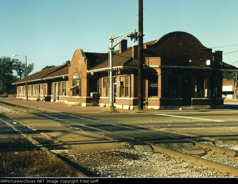ILLINOIS CENTRAL DEPOT