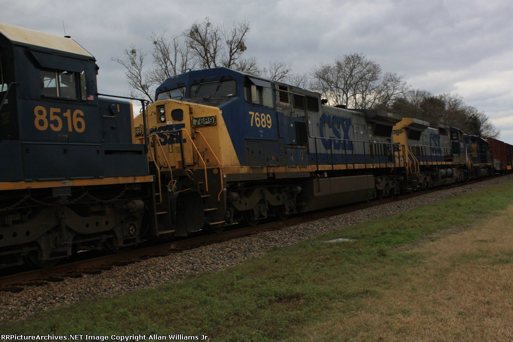CSX 7689