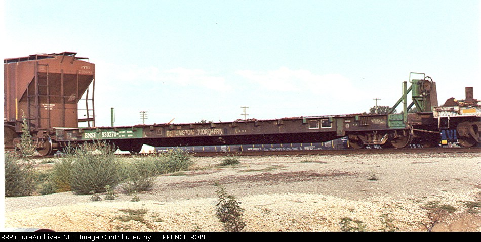 BNSF (ex-BN) flatcar
