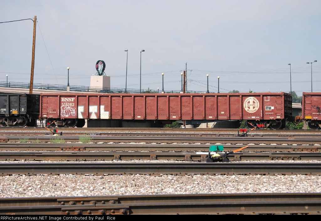 BNSF 518182