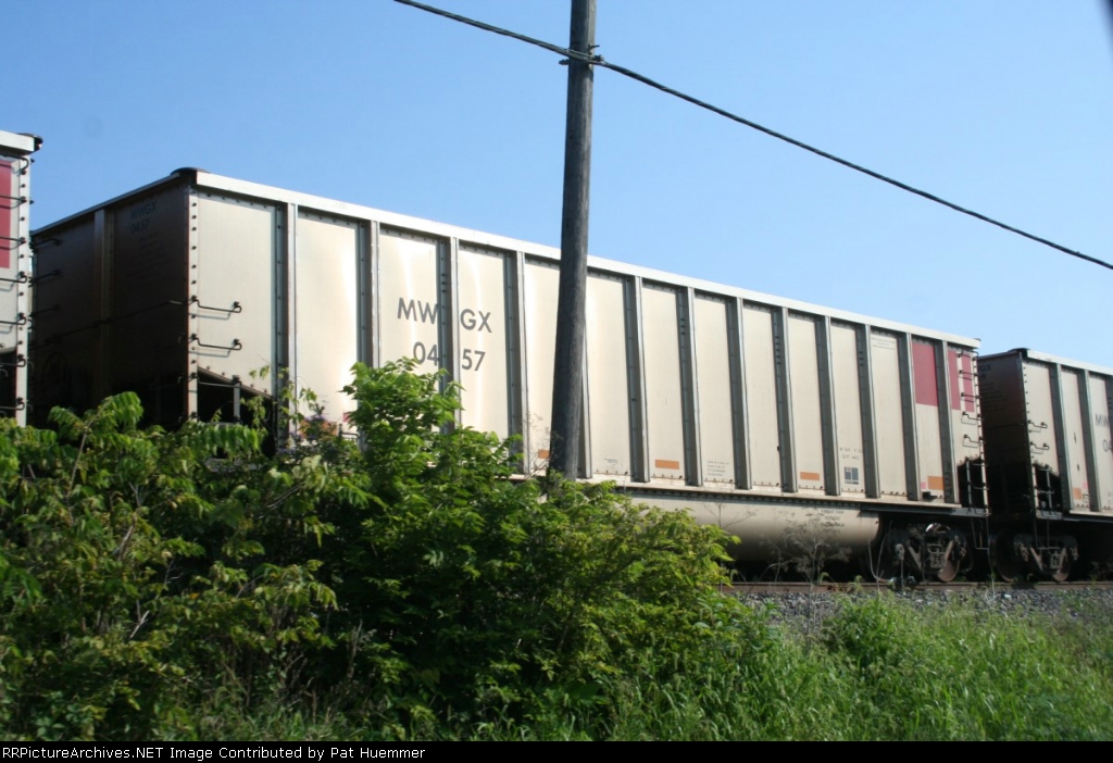 MWGX 457