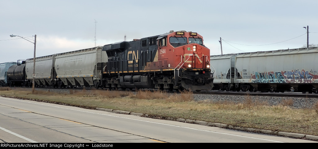 CN 2944