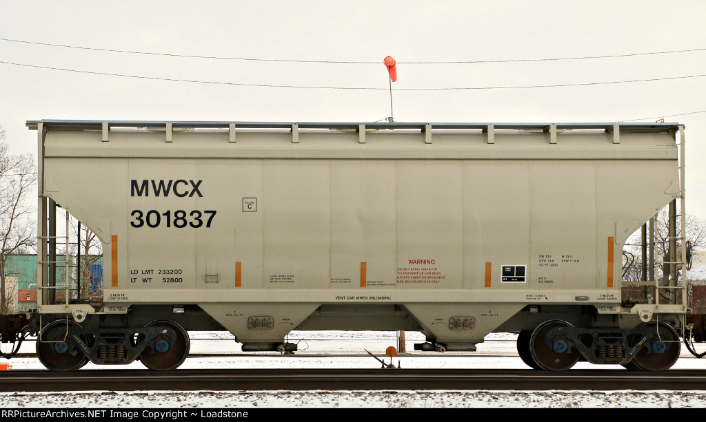 MWCX 301837