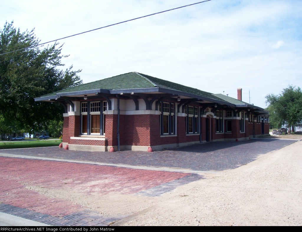 Former ATSF depot