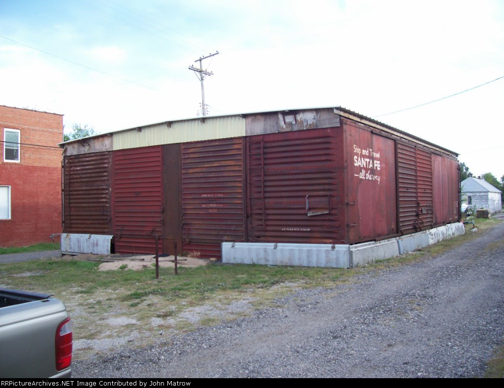 ex ATSF boxcars and doors
