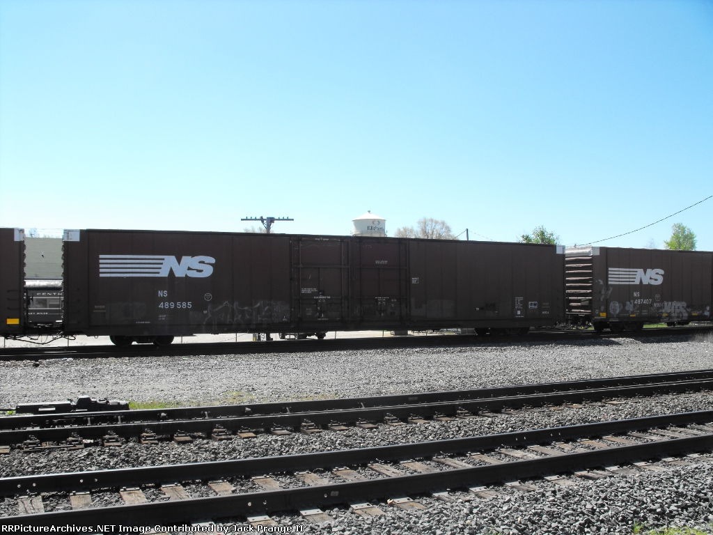 NS 489585