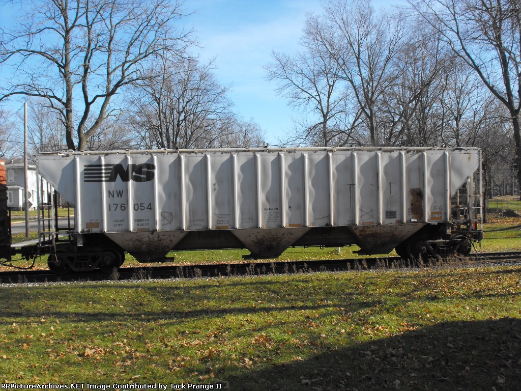 NW 176054
