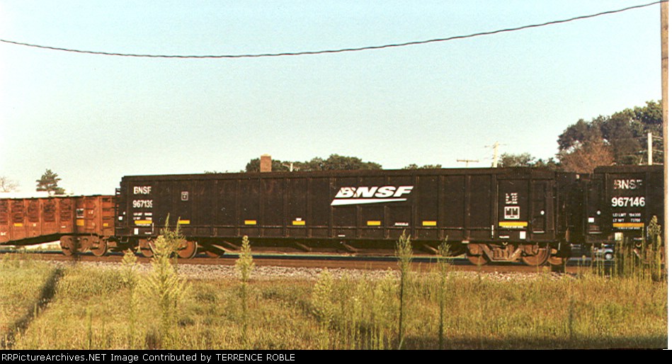 BNSF MofW gondola