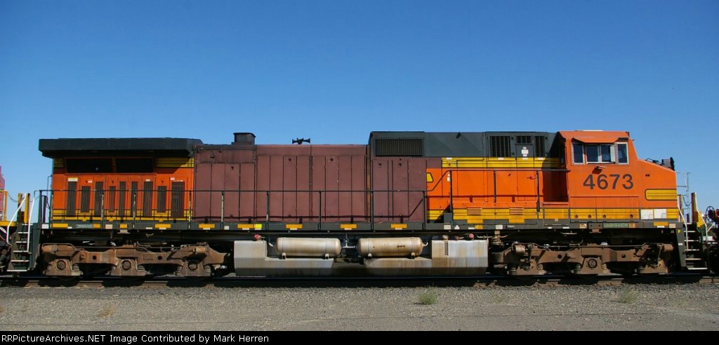BNSF 4673