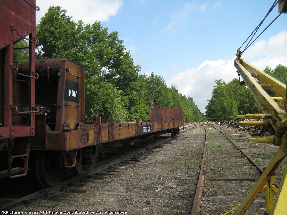 MOW crew headed east to work on the Y