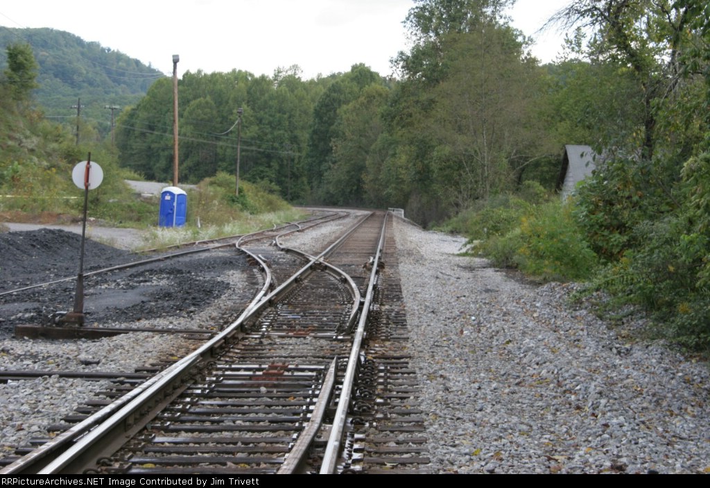 track layout of truck dump 