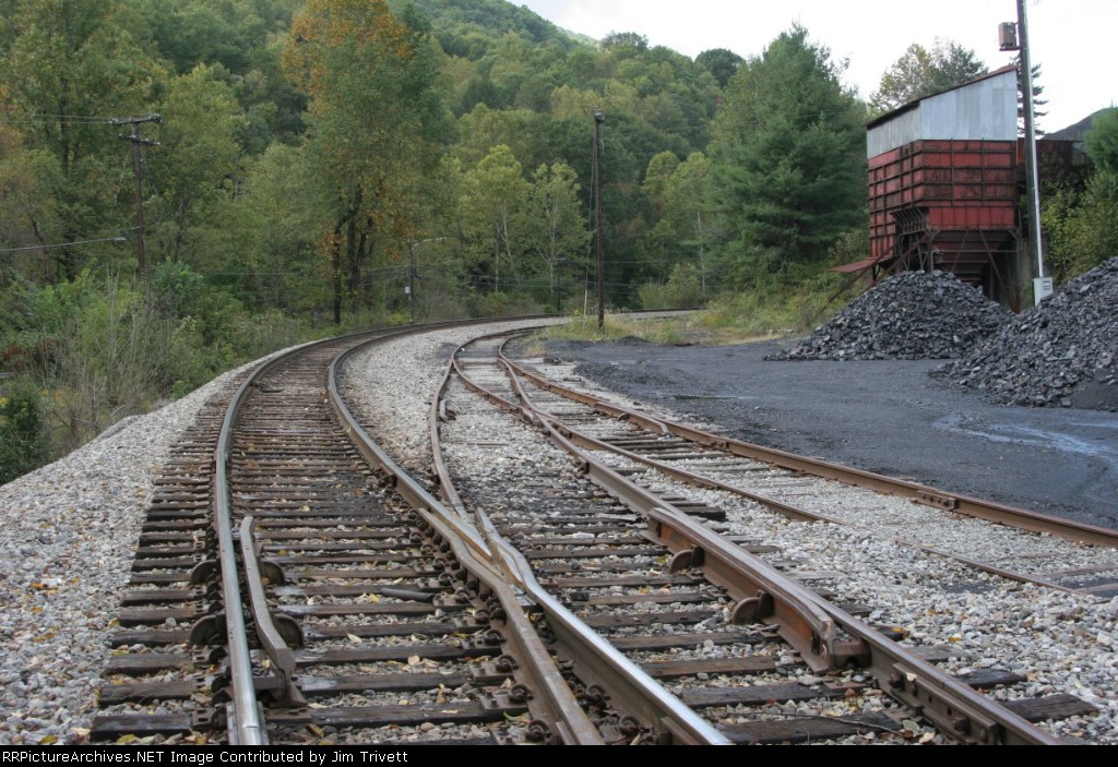 track layout of truck dump 