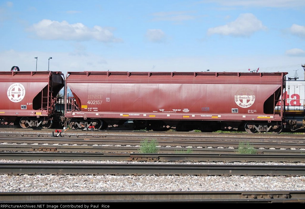 BNSF 402157
