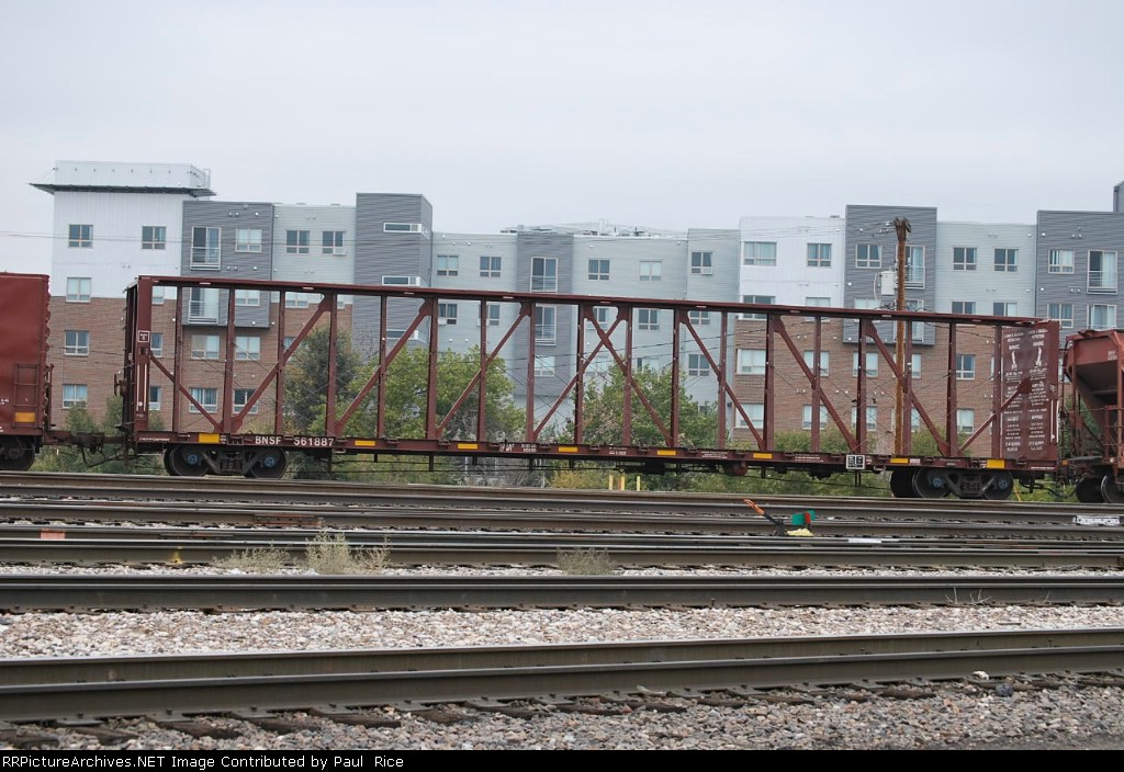 BNSF 561887