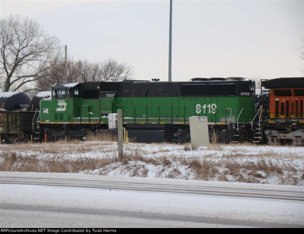 BNSF 8119