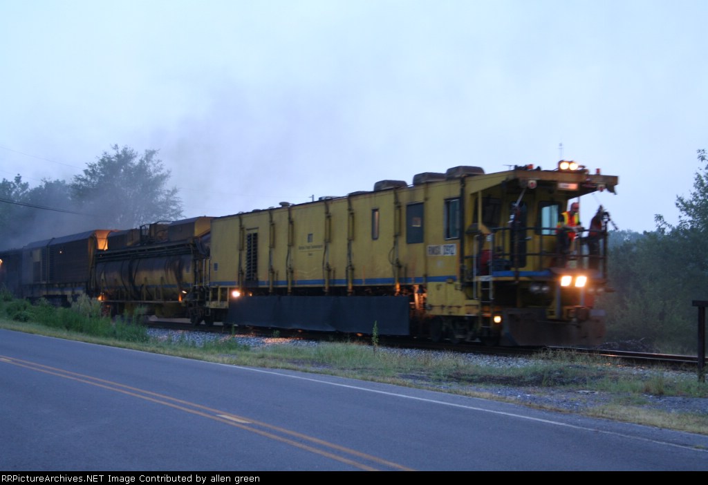 rail grinder crew water pump checkin 4 hotspots