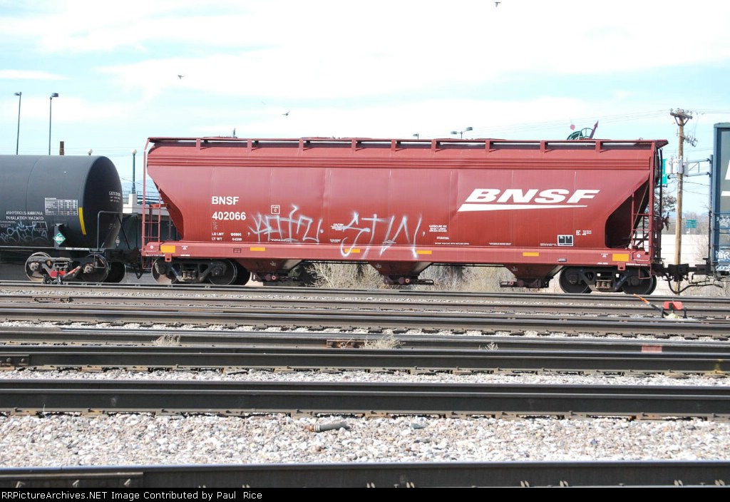 BNSF 402066