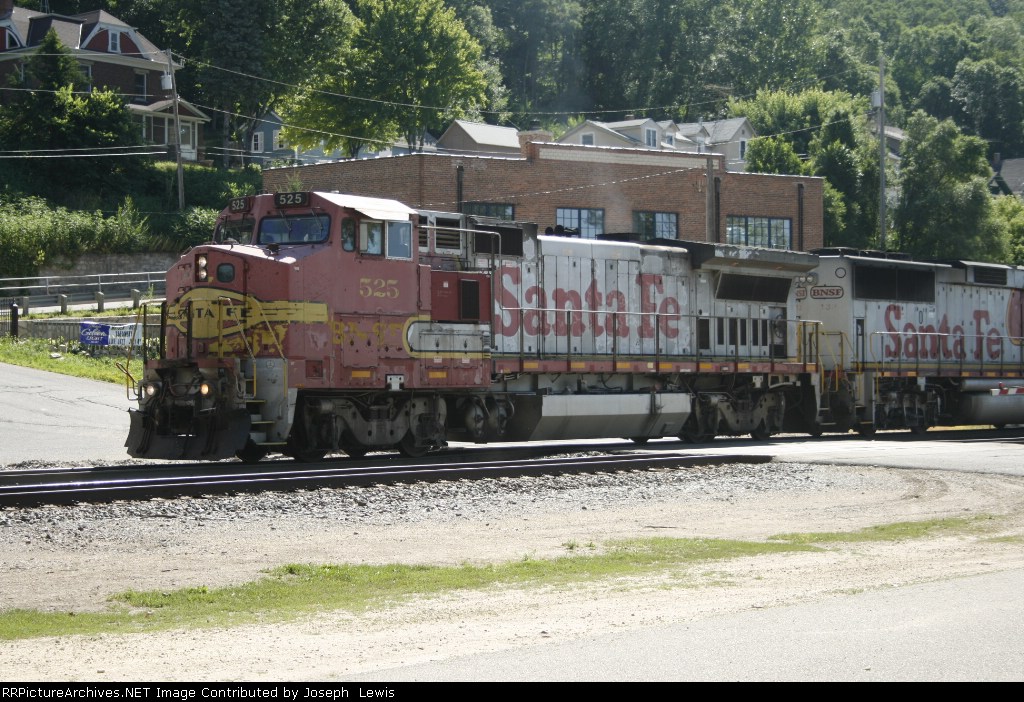 BNSF 525 