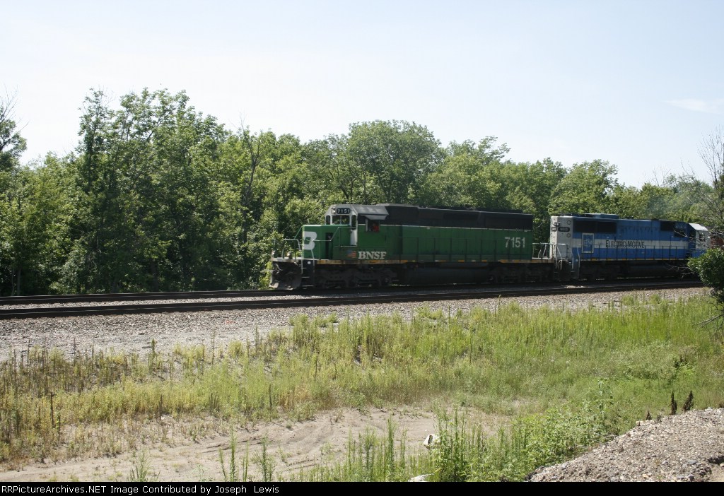 BNSF 7151