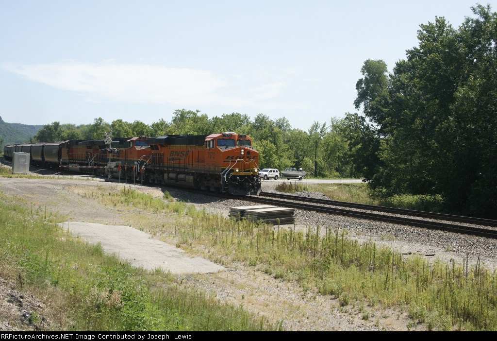 BNSF 7572