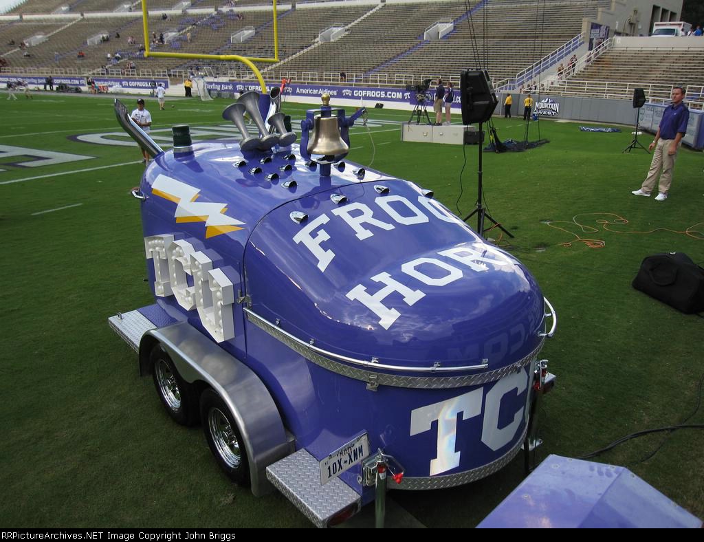 BNSF FrogHorn at TCU