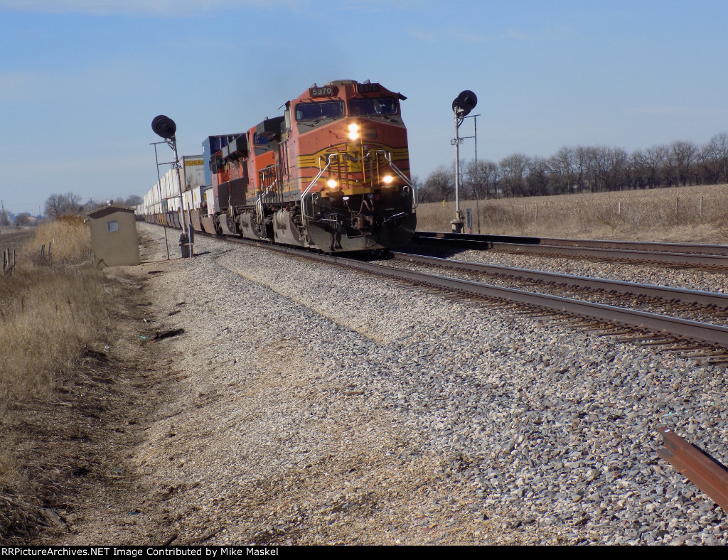 BNSF 5370