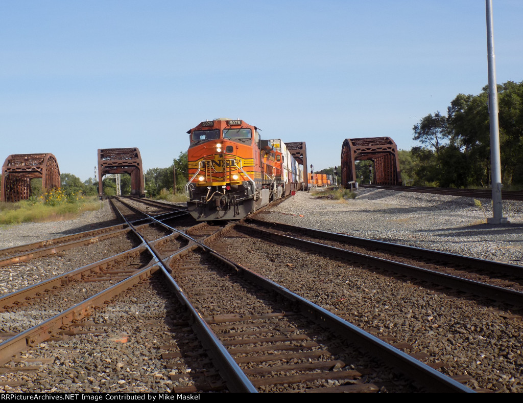 BNSF 5079