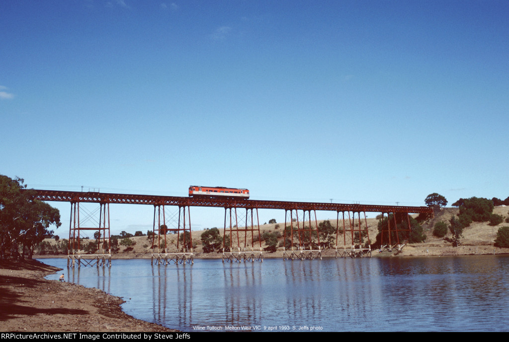 V/line Tulloch rail car