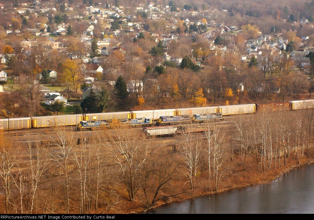 overlooking CSX railyard (3)