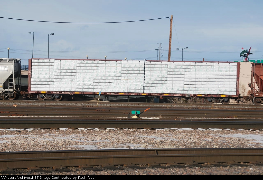 BNSF 561169