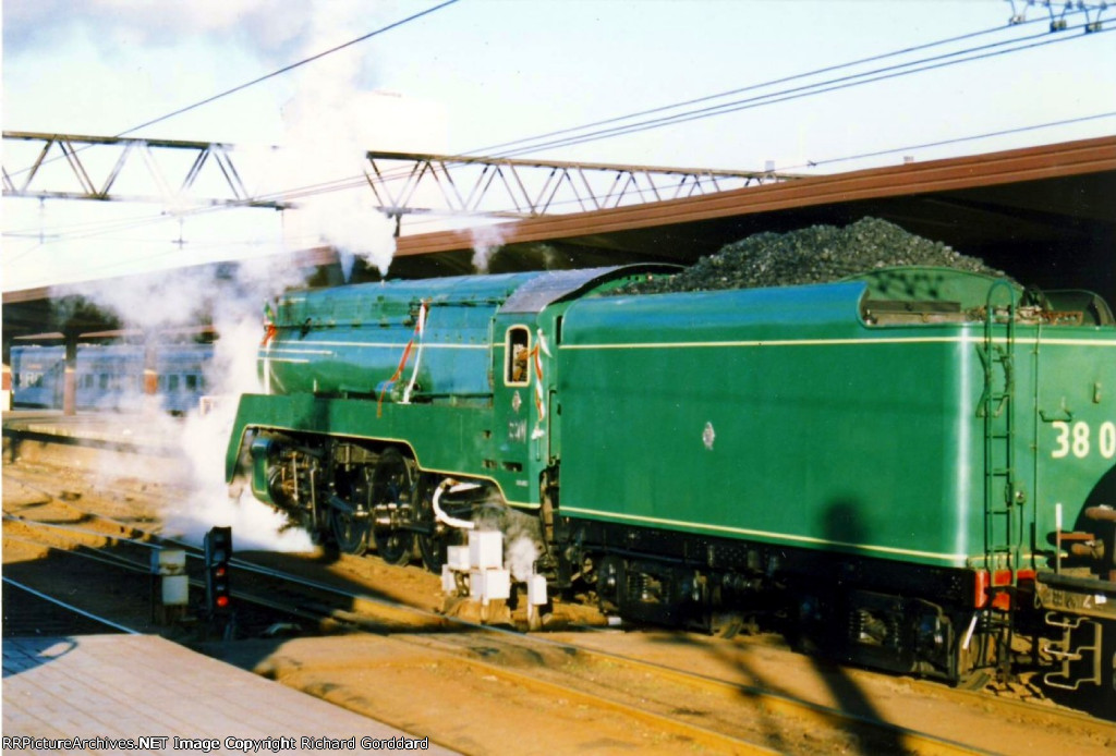 3801 ready to depart Sydney