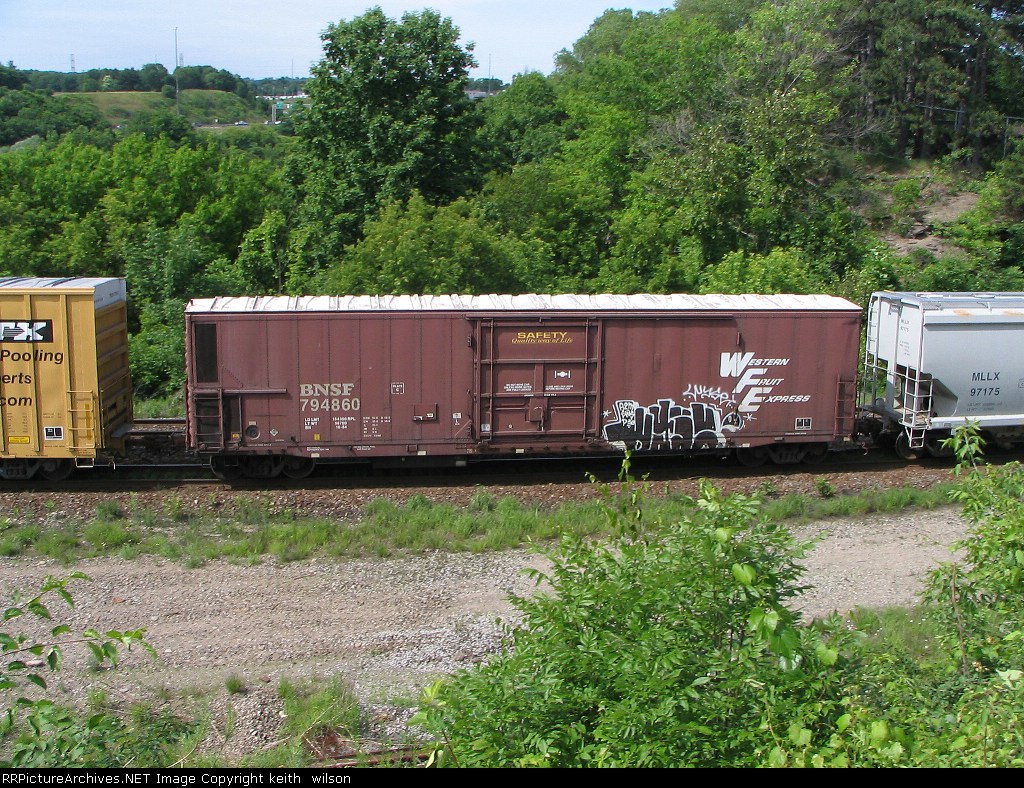 BNSF 794860 WESTERN FRUIT EXPRESS