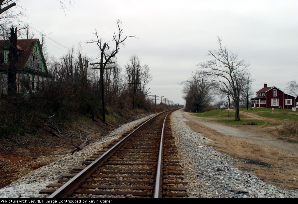 Looking south toward Sonora from Nolin Road crossing