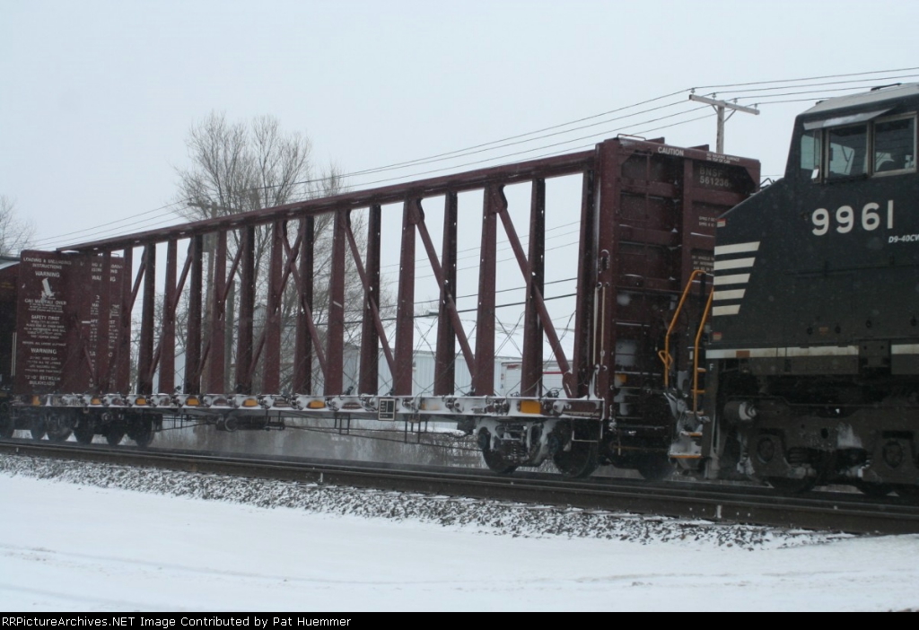 BNSF 561236