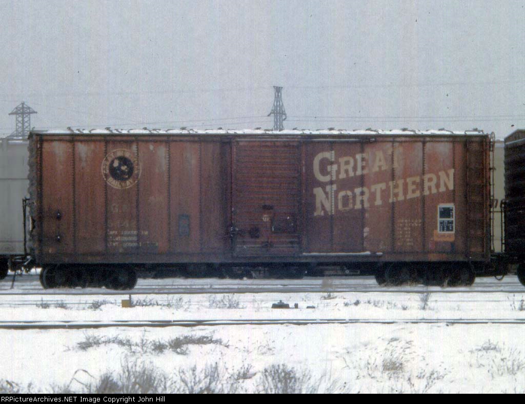 1131-26 GN 5442 at BN Lyndale Yard