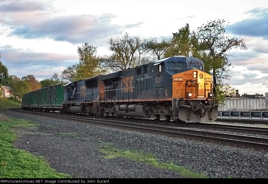 CSX 5397 on Q-702