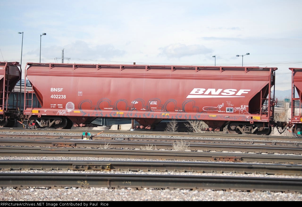 BNSF 402238