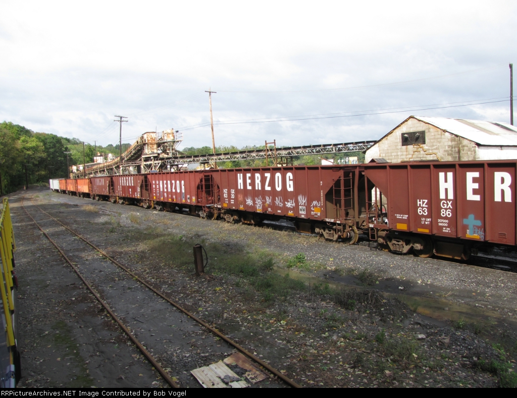 Herzog ballast hoppers