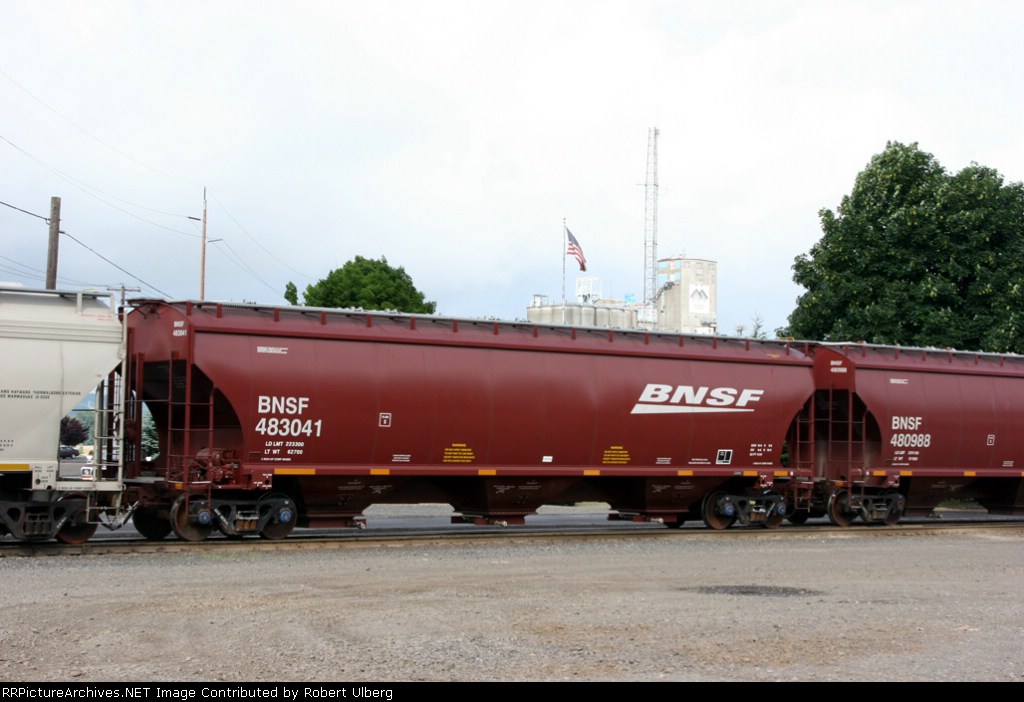 BNSF483041