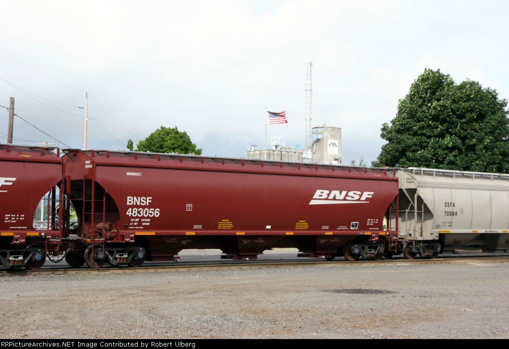 BNSF 483056