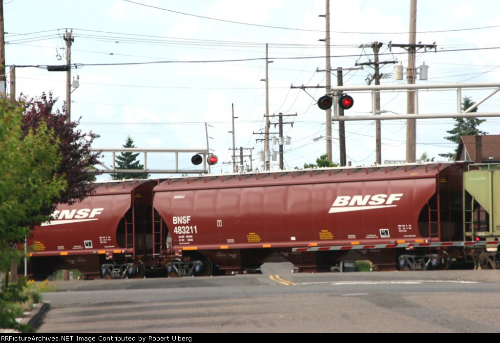 BNSF 483211