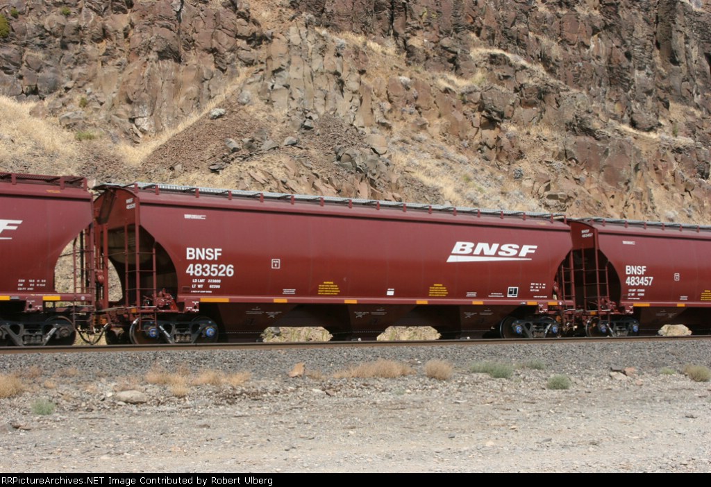 BNSF 483526